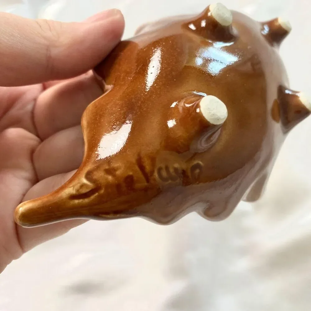 VIETRI Made in Italy Hand Painted Signed Brown Ceramic Oak Leaf Dish